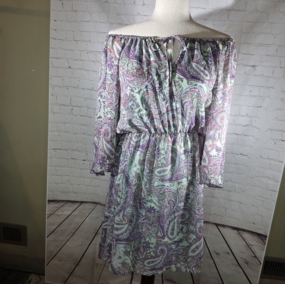 ALLOY Off-Shoulder Paisley Dress in Mint‎ and Lavender